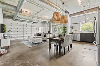 Photo #2: 21075575 Listing