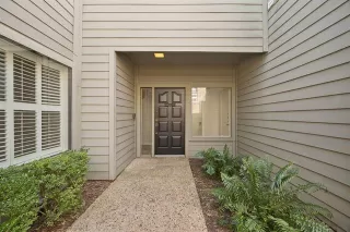 Photo #2: 21075576 Listing