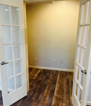 Photo #5: 21075608 Listing 