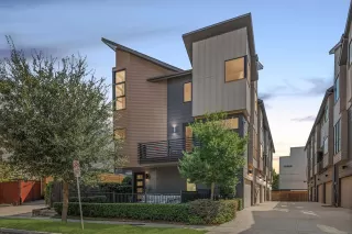 More Details about MLS # 21075618 : 6020 HUDSON #6