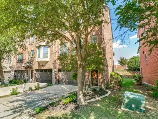 Photo #2: 21075692 Listing 