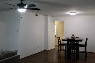 Photo #5: 21076159 Listing 