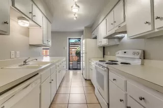 Photo #4: 21076666 Listing 