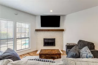 Photo #5: 21076765 Listing 