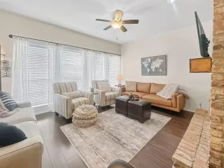 Photo #4: 21076930 Listing 