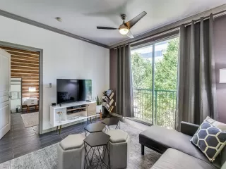 Photo #2: 21076950 Listing 