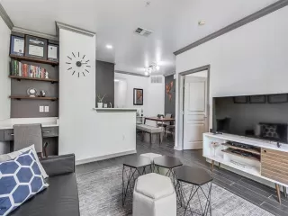 Photo #3: 21076950 Listing 