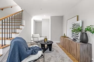 Photo #5: 21077513 Listing