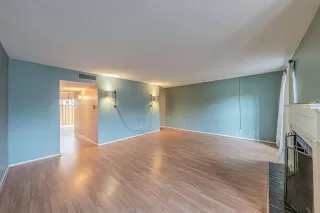 Photo #4: 21077520 Listing