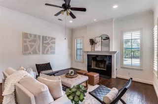 Photo #2: 21077668 Listing