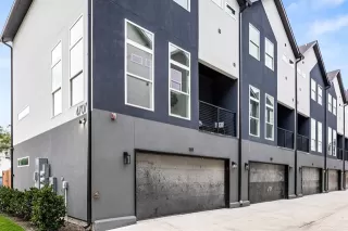 Photo #2: 21077755 Listing