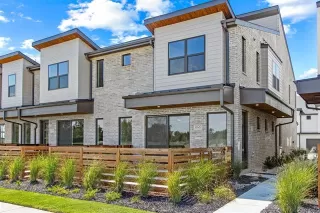 Photo #2: 21077952 Listing 