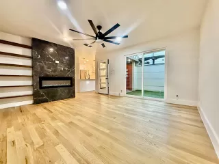 Photo #6: 21078743 Listing 