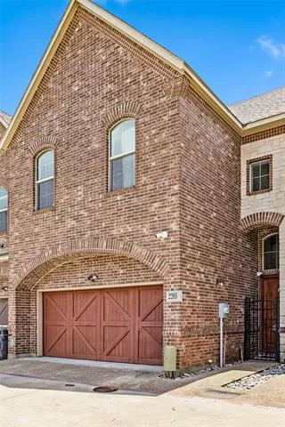 Photo #2: 21078927 Listing 