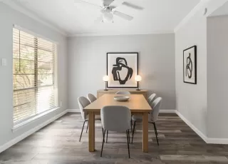 Photo #5: 21079003 Listing