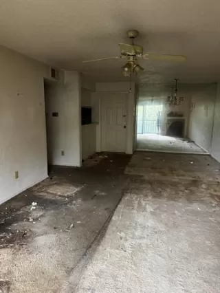 Photo #4: 21079495 Listing 