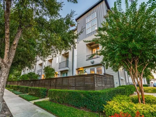 MLS: 21079650 Condo For Sale