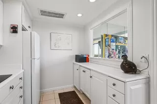 Photo #3: 21079804 Listing 