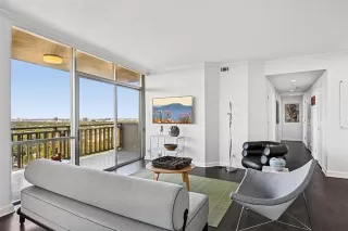 Photo #5: 21079804 Listing 