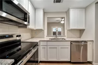 Photo #5: 21080516 Listing 