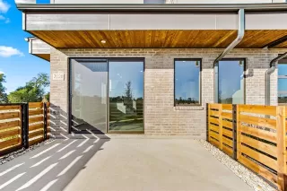 Photo #5: 21081002 Listing 