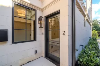 Photo #2: 21081043 Listing