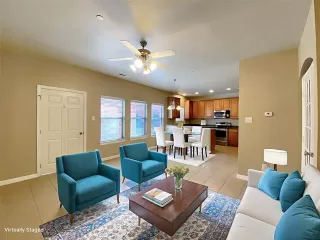 Photo #5: 21081187 Listing