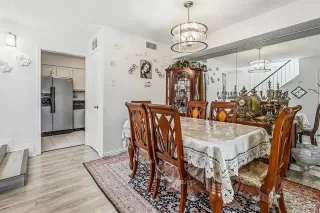 Photo #4: 21081200 Listing 