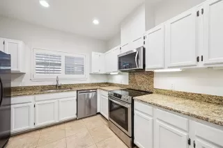 Photo #3: 21081653 Listing 