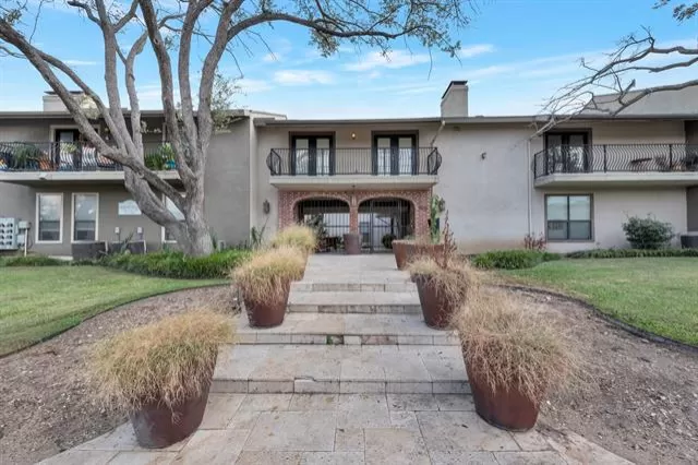 MLS: 21081722 Condo For Sale