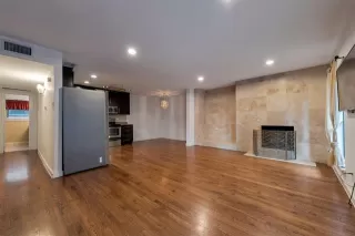 Photo #6: 21081722 Listing