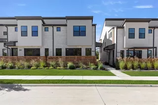 Photo #3: 21081836 Listing