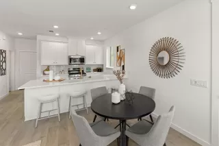 Photo #6: 21081836 Listing