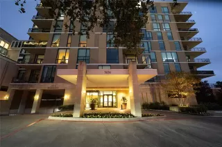 More Details about MLS # 21082309 : 5656 N CENTRAL EXPRESSWAY #204