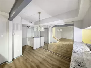 Photo #5: 21082505 Listing