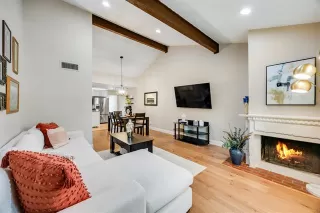 Photo #6: 21082513 Listing 