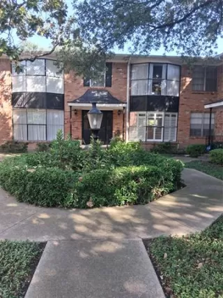 Photo #2: 21082576 Listing 