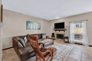 Photo #5: 21083395 Listing 