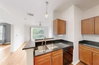 Photo #2: 21083494 Listing 