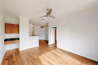 Photo #3: 21083494 Listing 