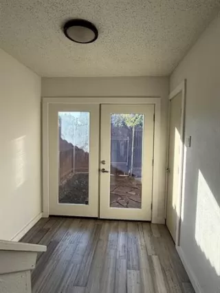 Photo #6: 21083597 Listing