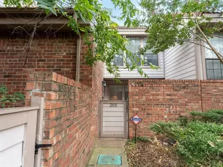 Photo #2: 21083902 Listing 