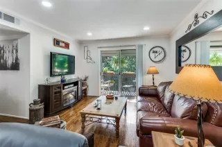 Photo #2: 21083928 Listing