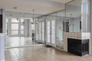 Photo #5: 21084332 Listing 