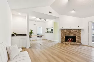 Photo #3: 21085755 Listing 