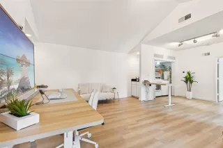 Photo #4: 21085755 Listing 