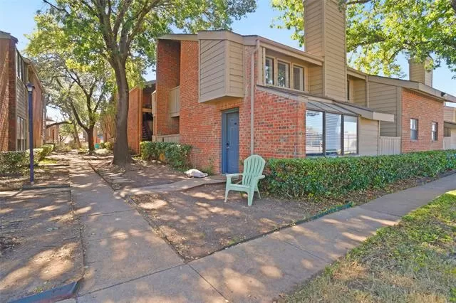 MLS: 21085992 Condo For Sale