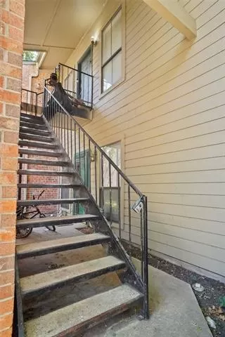 Photo #4: 21085992 Listing 