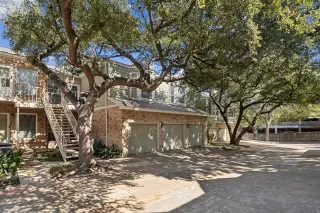 Photo #3: 21086339 Listing