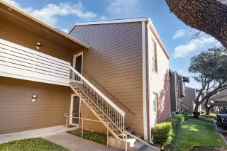 More Details about MLS # 21086352 : 3621 W NORTHGATE DRIVE #230